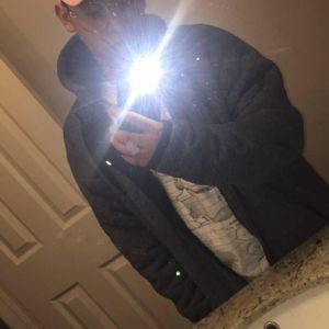 Meet your Posher, Jonathan